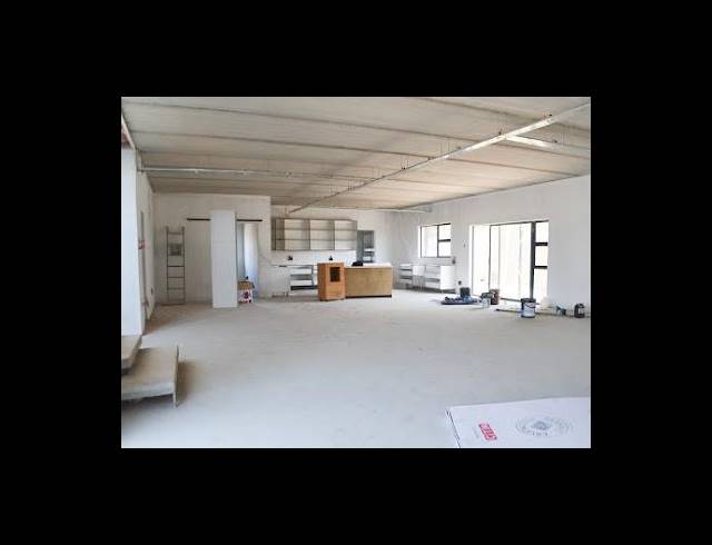 4 BEDROOM HOUSE FOR SALE IN RUIMSIG